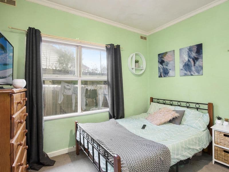 17 Laidlaw Street, Ararat VIC 3377, Ararat - Thumbnail 5