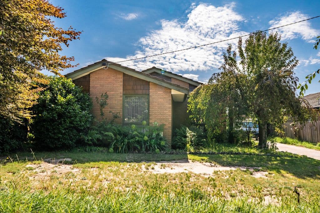 11 Baystone Drive, Cranbourne VIC 3977, Cranbourne - Image 1