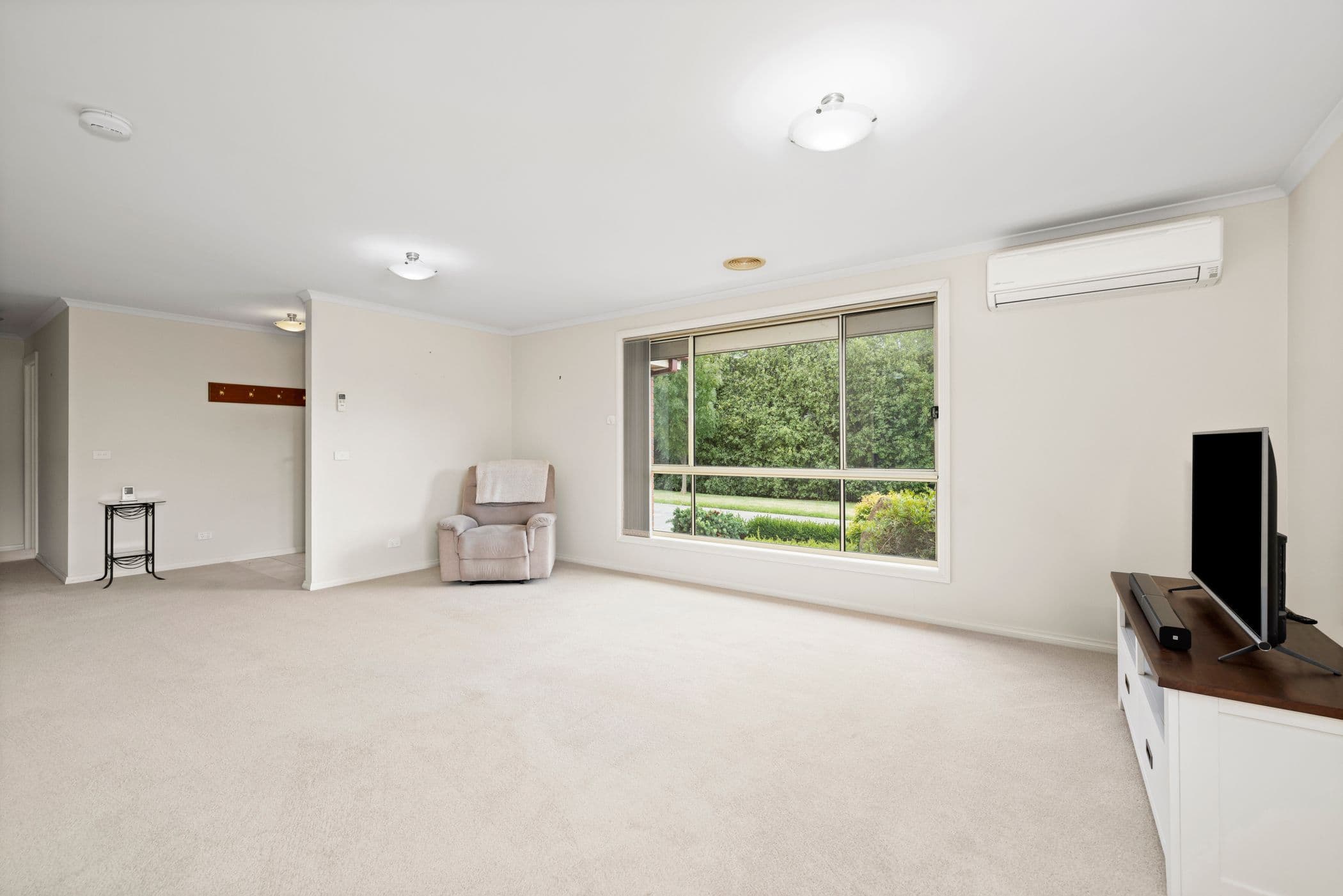 95 Queen Street, Ararat VIC 3377, Ararat - Thumbnail 2