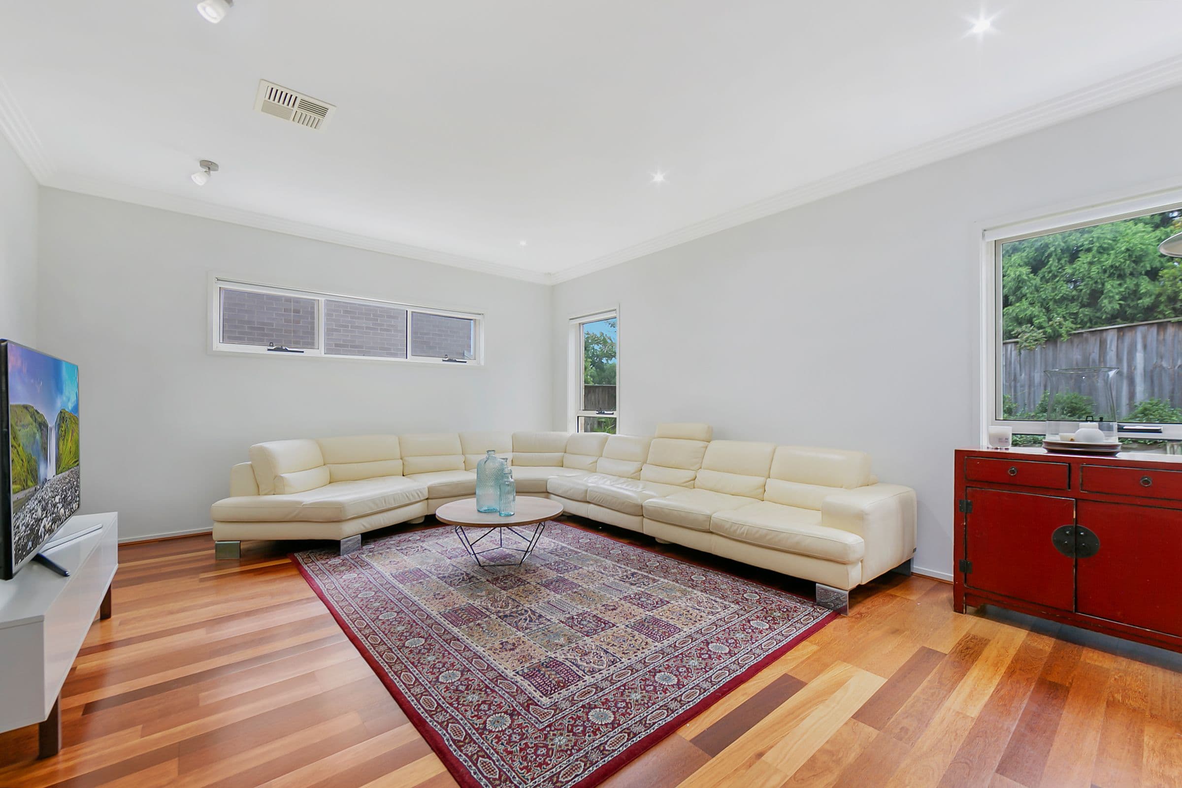 46 Birchgrove Crescent, Eastwood - Thumbnail 3