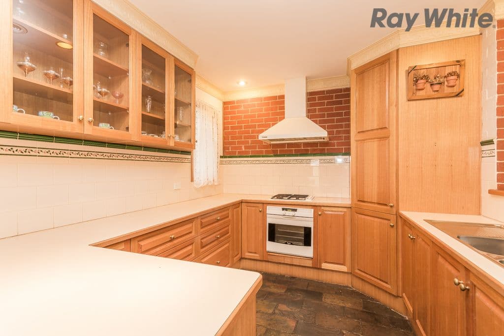 4 Poa Court, Delahey VIC 3037, Delahey - Thumbnail 2
