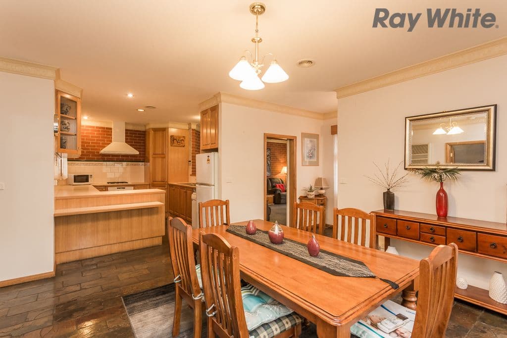 4 Poa Court, Delahey VIC 3037, Delahey - Thumbnail 3