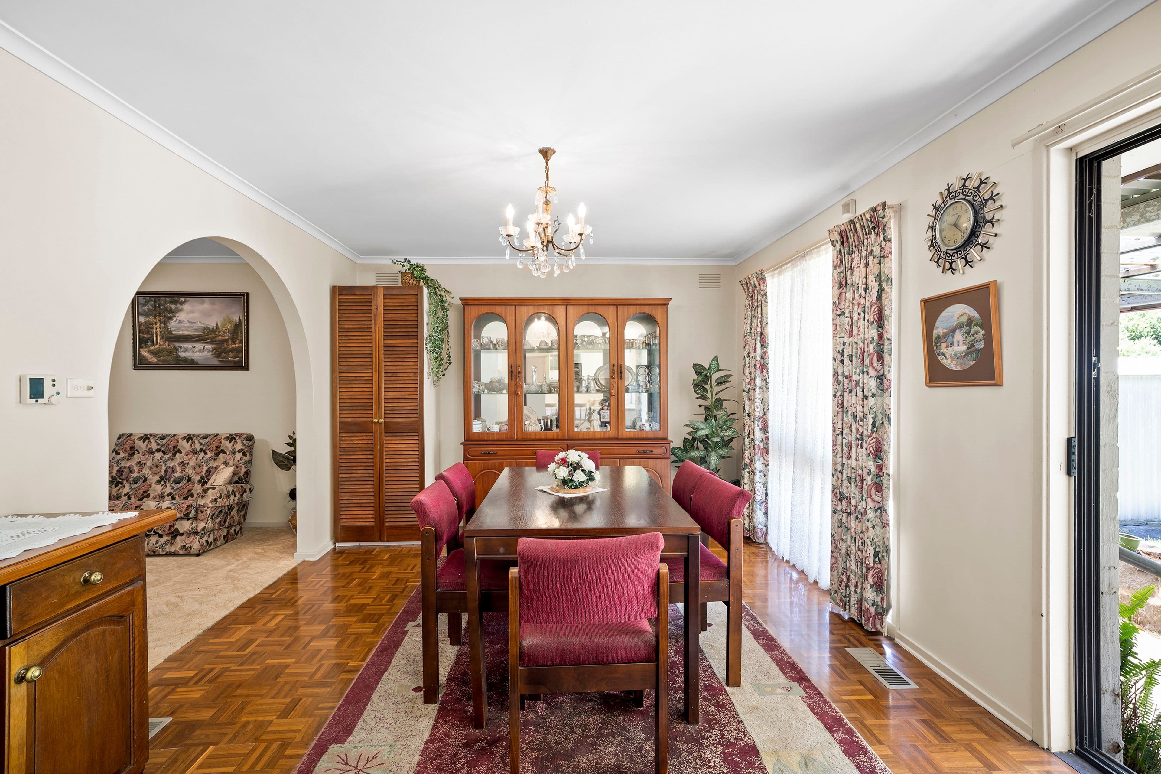 27 McComb Street, Sunbury VIC 3429, Sunbury - Thumbnail 4