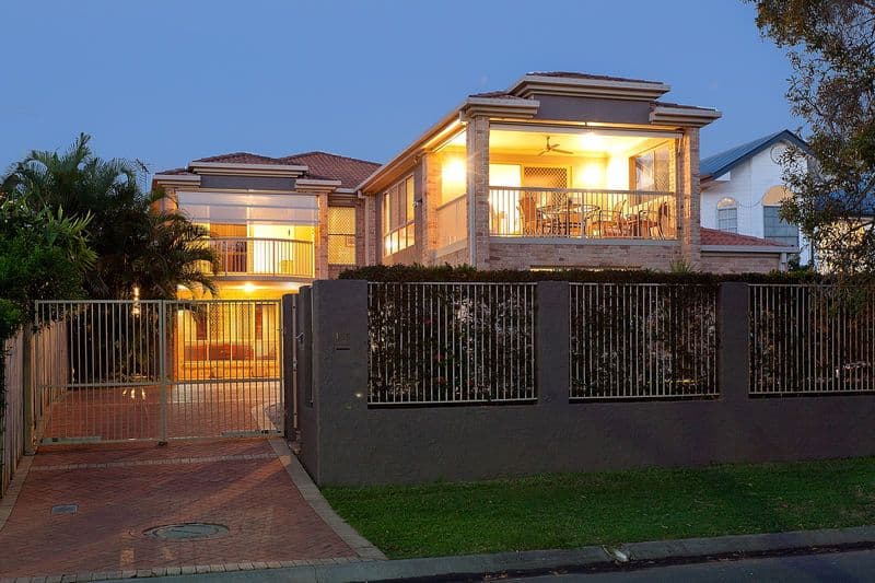 135 Coutts Street, BULIMBA QLD 4171, Bulimba - Image 1