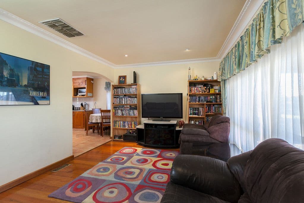 13 Blackburn Street, LALOR VIC 3075, Lalor - Thumbnail 2