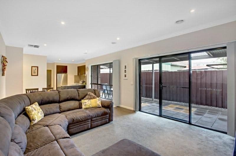 27  Dorset Road, PASCOE VALE VIC 3044, Pascoe Vale - Thumbnail 3