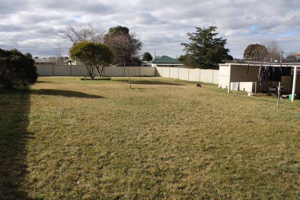 8 Wilga Street, GLEN INNES NSW 2370, Glen Innes - Thumbnail 2
