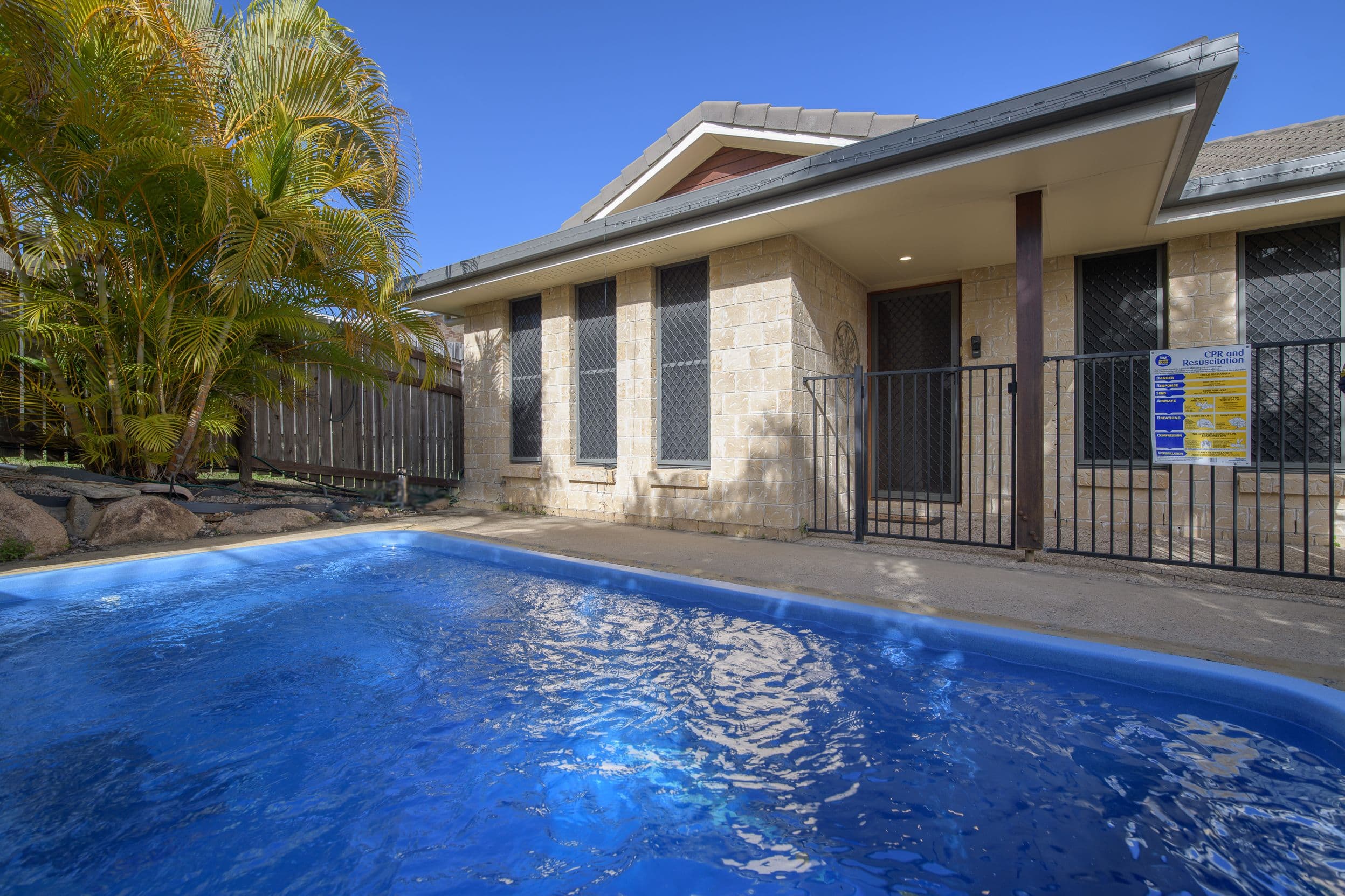 8 Christian Court, Glen Eden QLD 4680, Glen Eden - Image 1