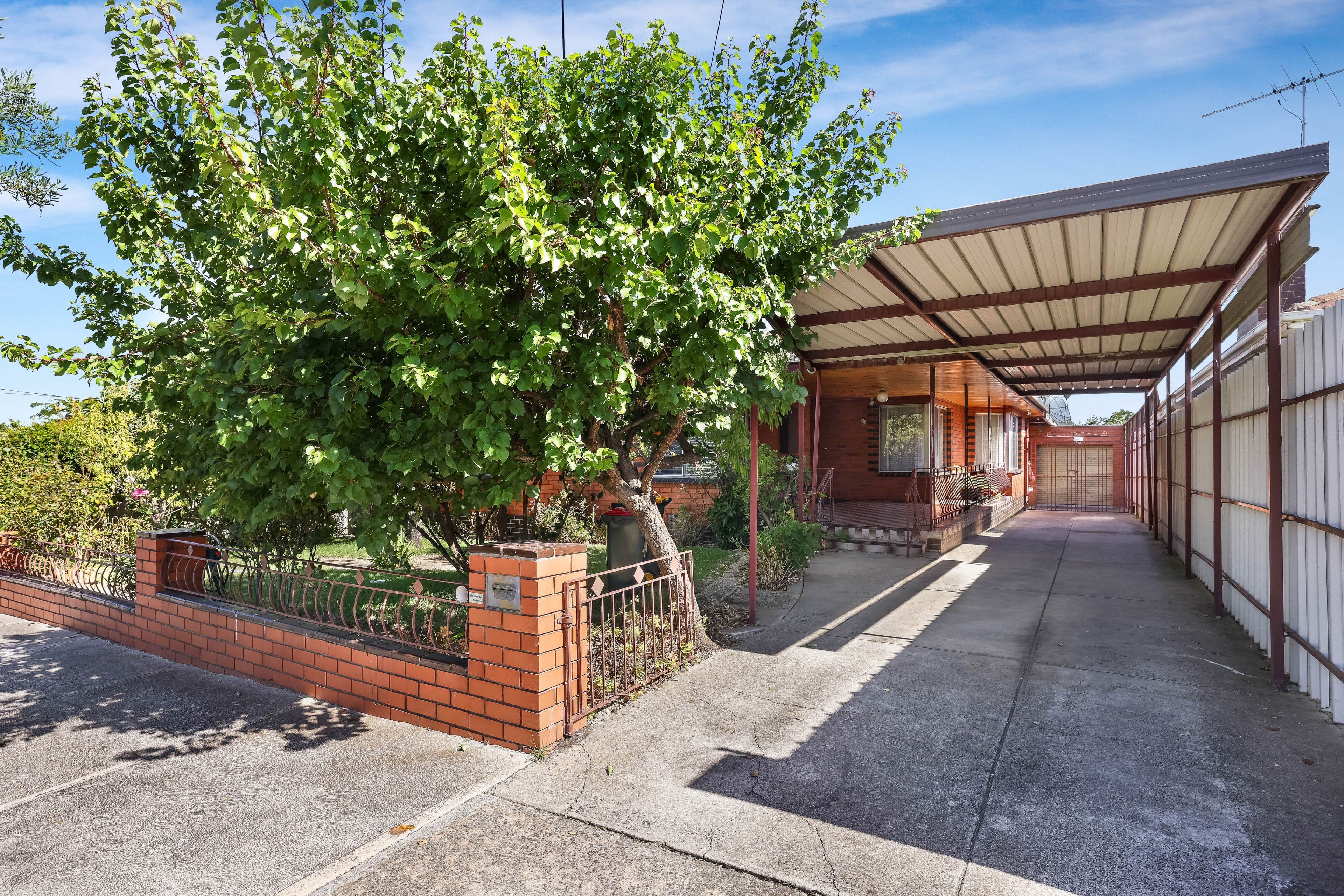 21 Andrew Street, Glenroy VIC 3046, Glenroy - Thumbnail 2