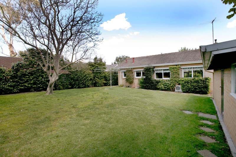 14 Mountain Ash Avenue, ASHWOOD VIC 3147, Ashwood - Thumbnail 8