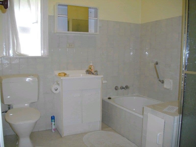 36 Edinburgh Castle Road, KEDRON QLD 4031, Kedron - Thumbnail 7