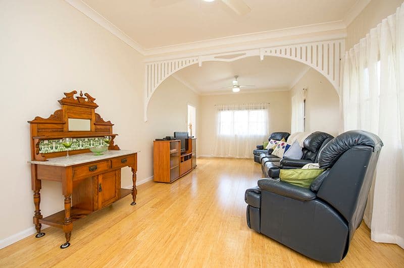 8 Hunter Street, WEST GLADSTONE QLD 4680, West Gladstone - Thumbnail 3