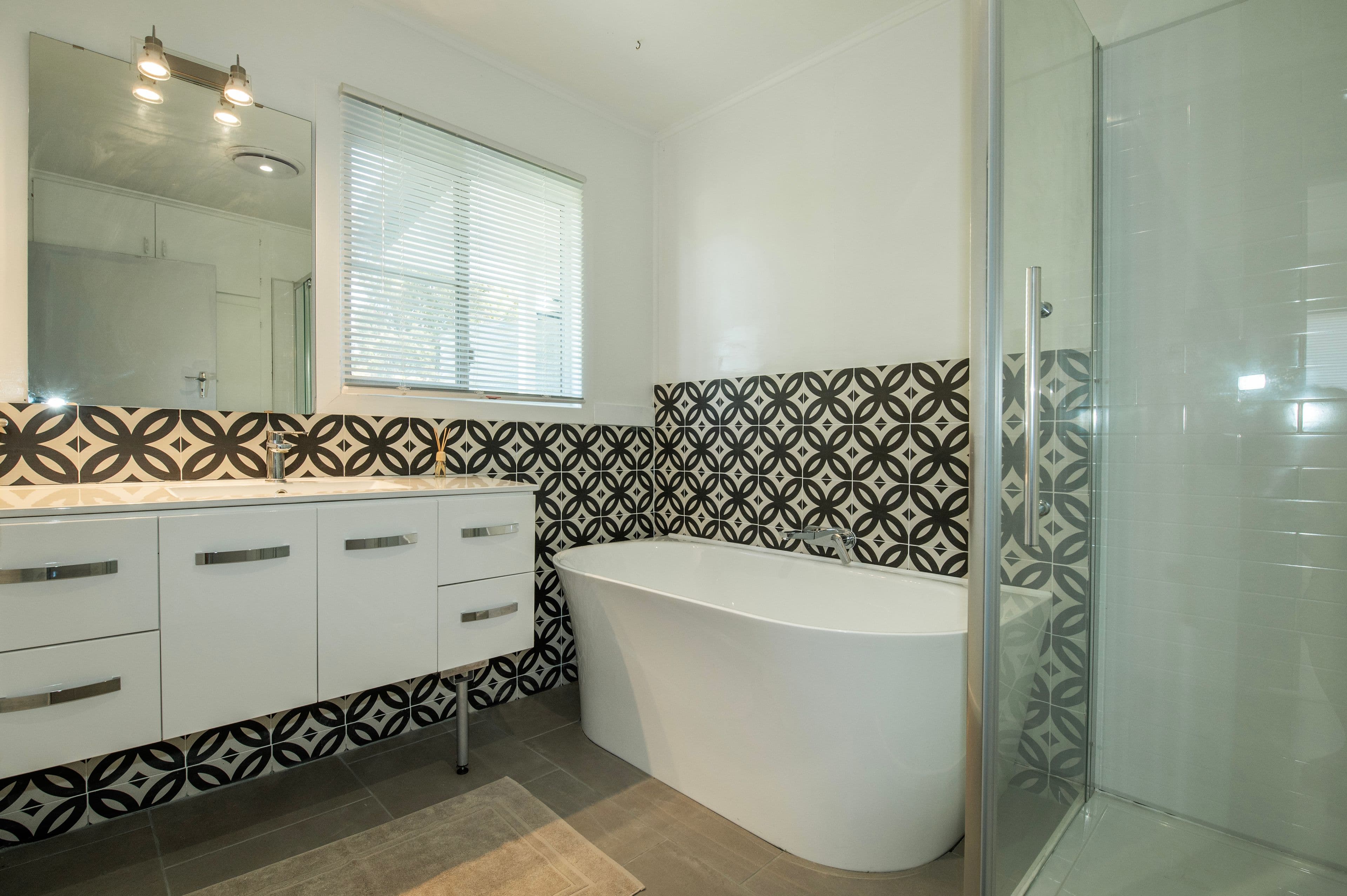17 Lookerbie Street, Biloela QLD 4715, Biloela - Thumbnail 3
