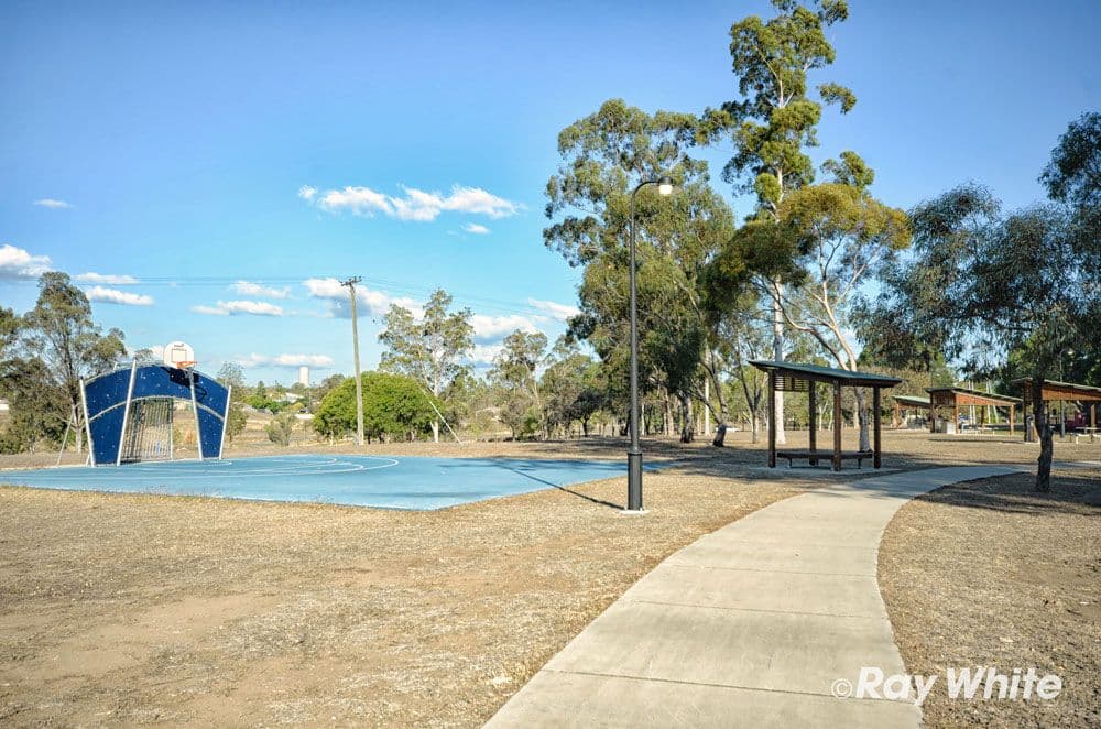 17 Lookerbie Street, Biloela QLD 4715, Biloela - Thumbnail 4