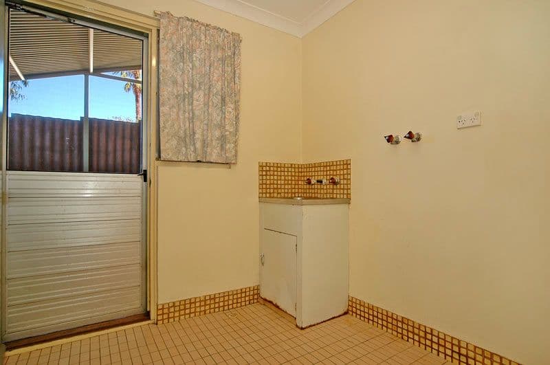 33A  Maguire Avenue, BEECHBORO WA 6063, Beechboro - Thumbnail 8