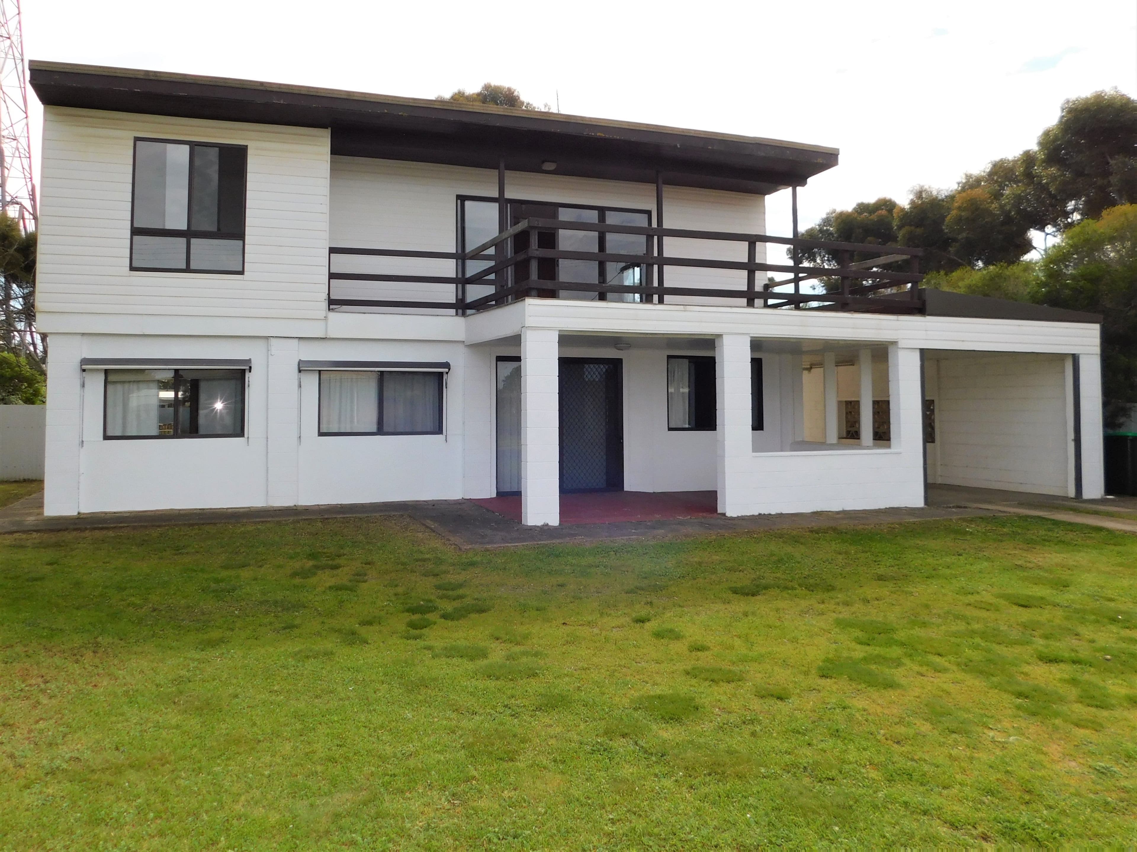 33 Bertha Street, Bordertown SA 5268, Bordertown - Image 1