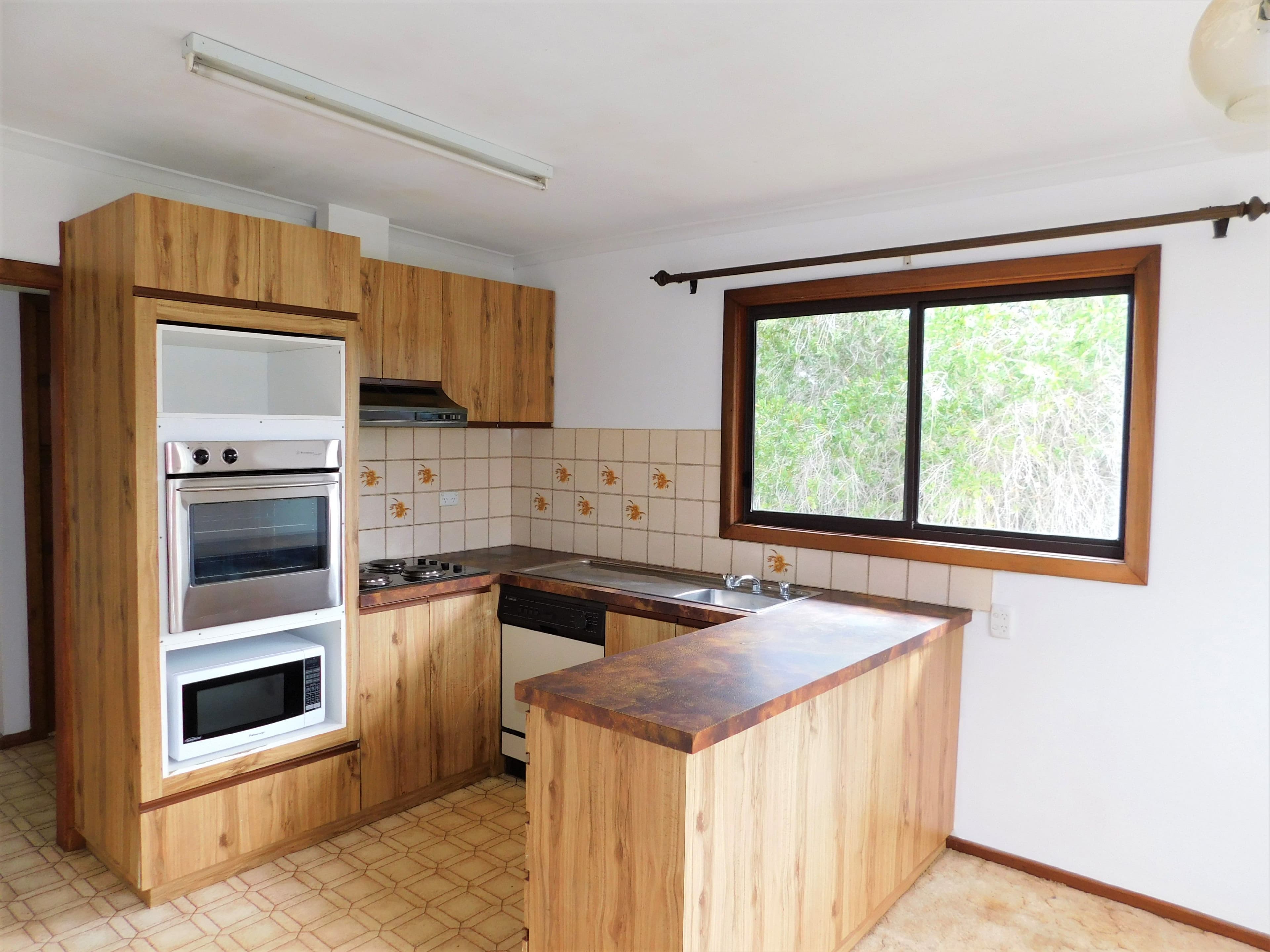 33 Bertha Street, Bordertown SA 5268, Bordertown - Thumbnail 2