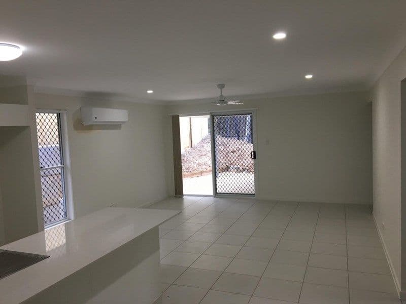 28 Bass Court, Oxenford QLD 4210, Oxenford - Thumbnail 6