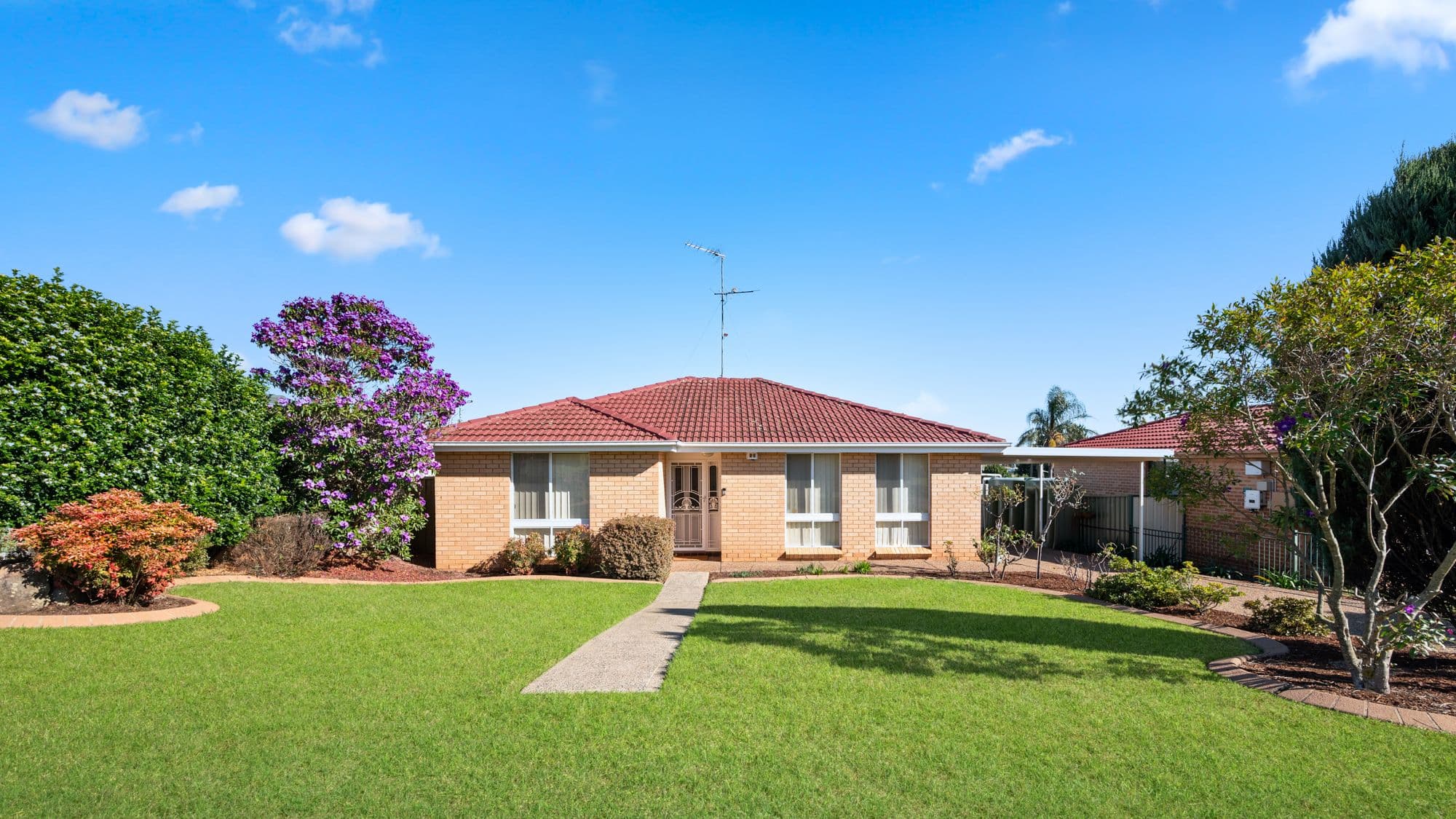 30 Lorenzo Crescent, Rosemeadow NSW 2560, Rosemeadow - Image 1