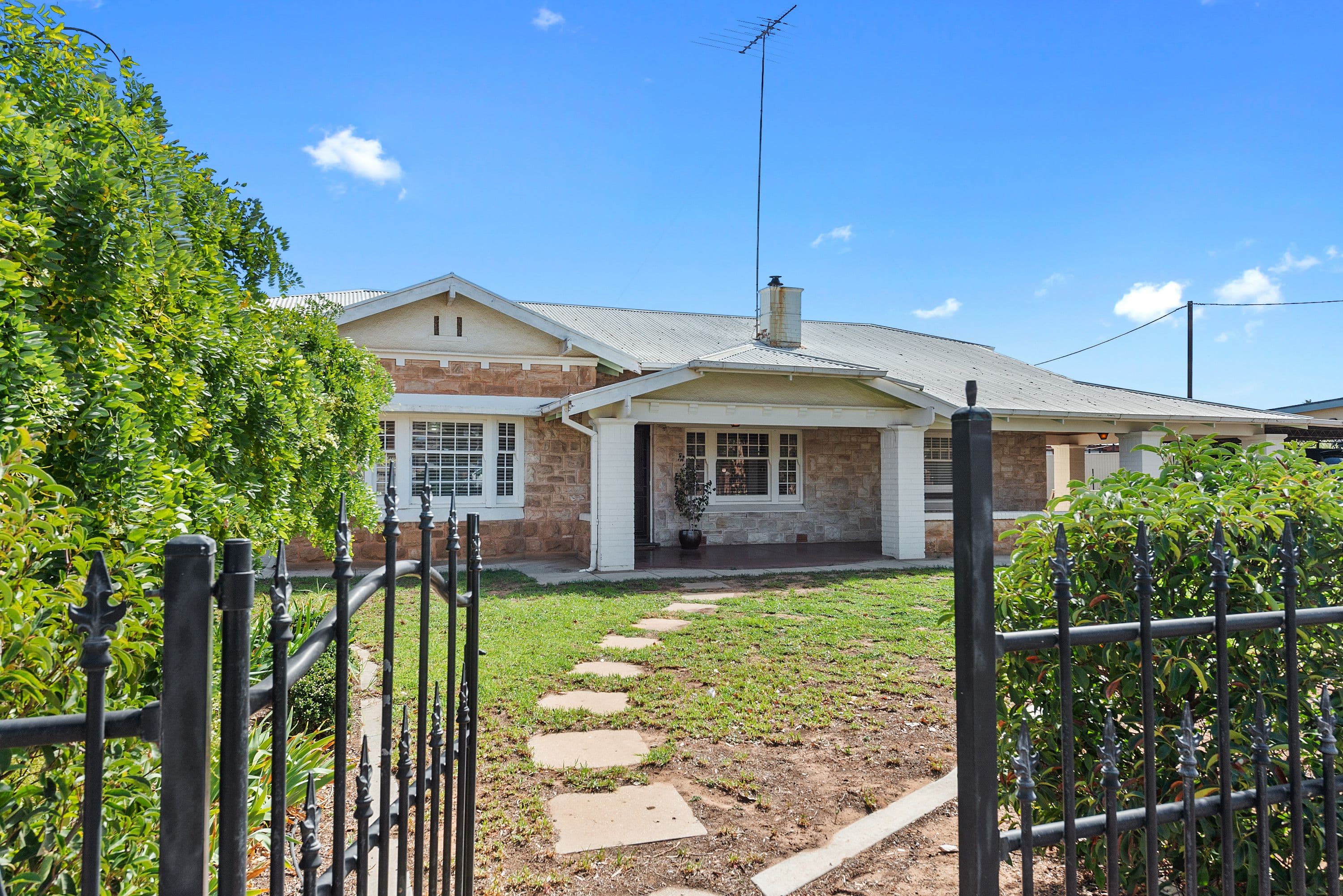 4 Fisher Street, Balaklava SA 5461, Balaklava - Image 1