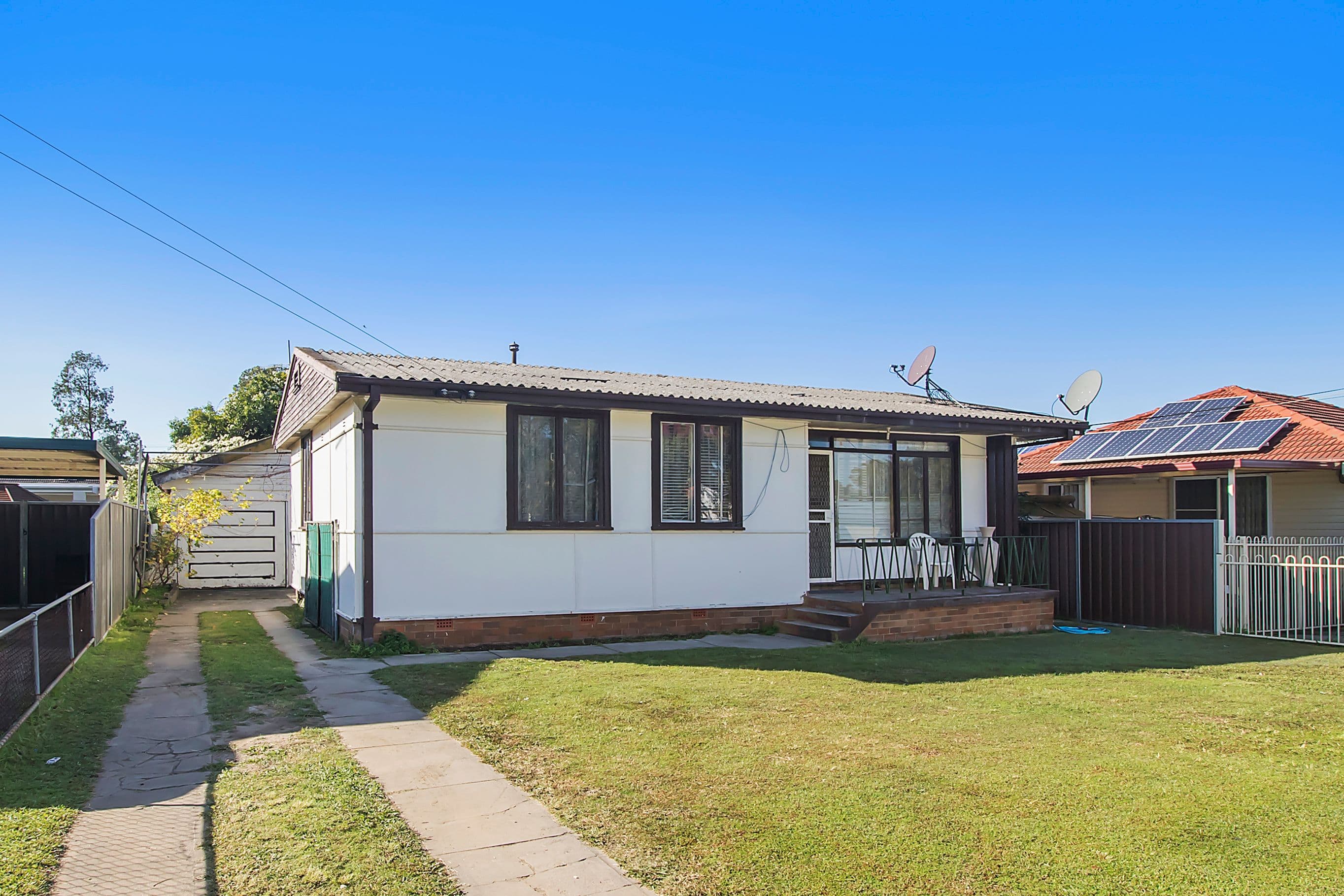 7 Kendee Street, Sadleir - Image 1