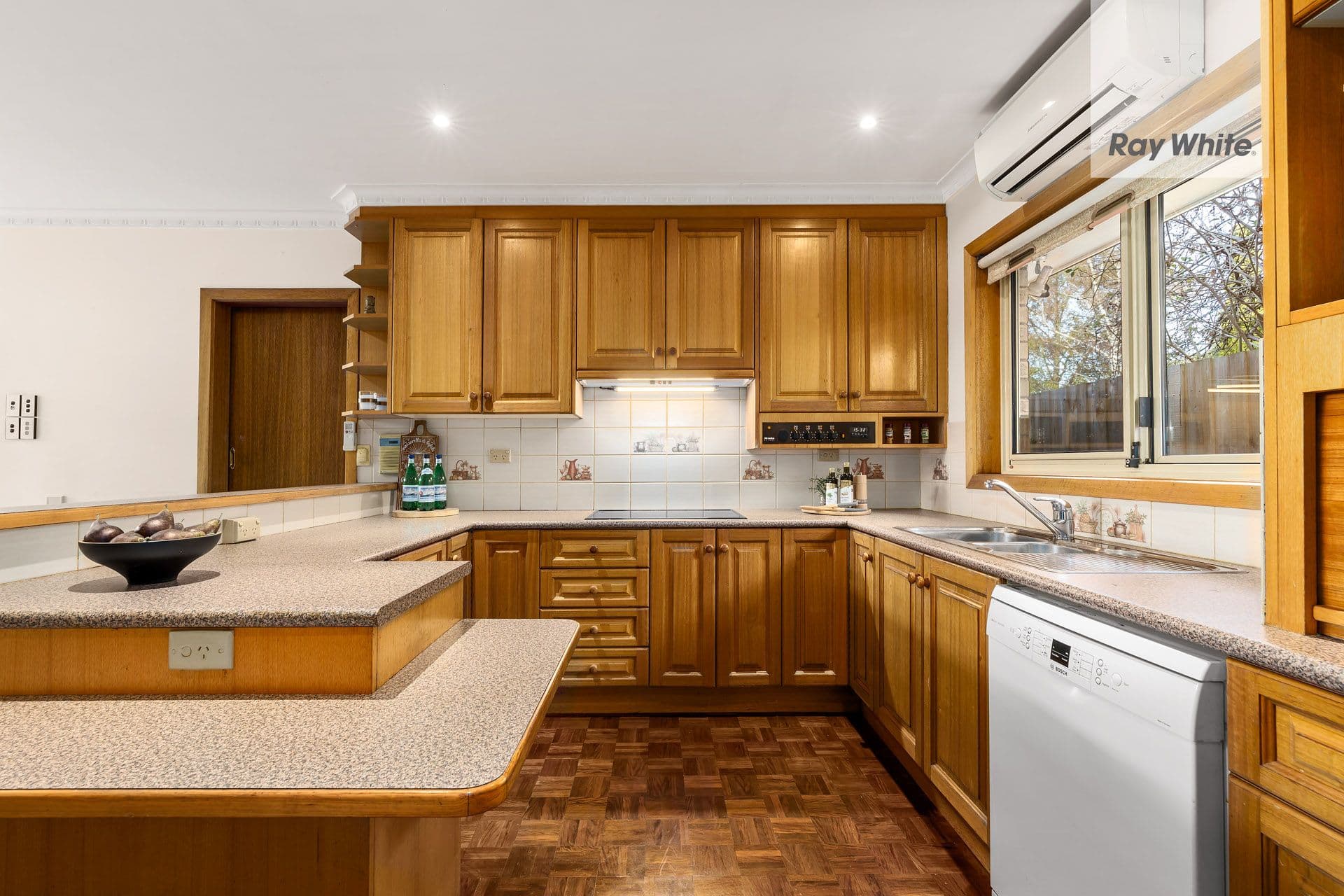 12 Lesay Drive, SAINT HELENA VIC 3088, St Helena - Thumbnail 3