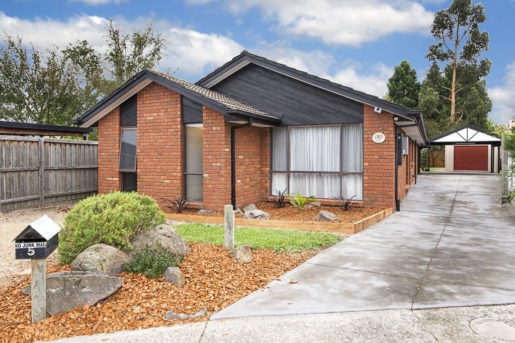 5 Layton Place, Mill Park VIC 3082, Mill Park - Image 1