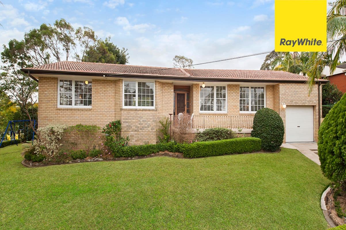 72 Lochinvar Parade, Carlingford - Image 1