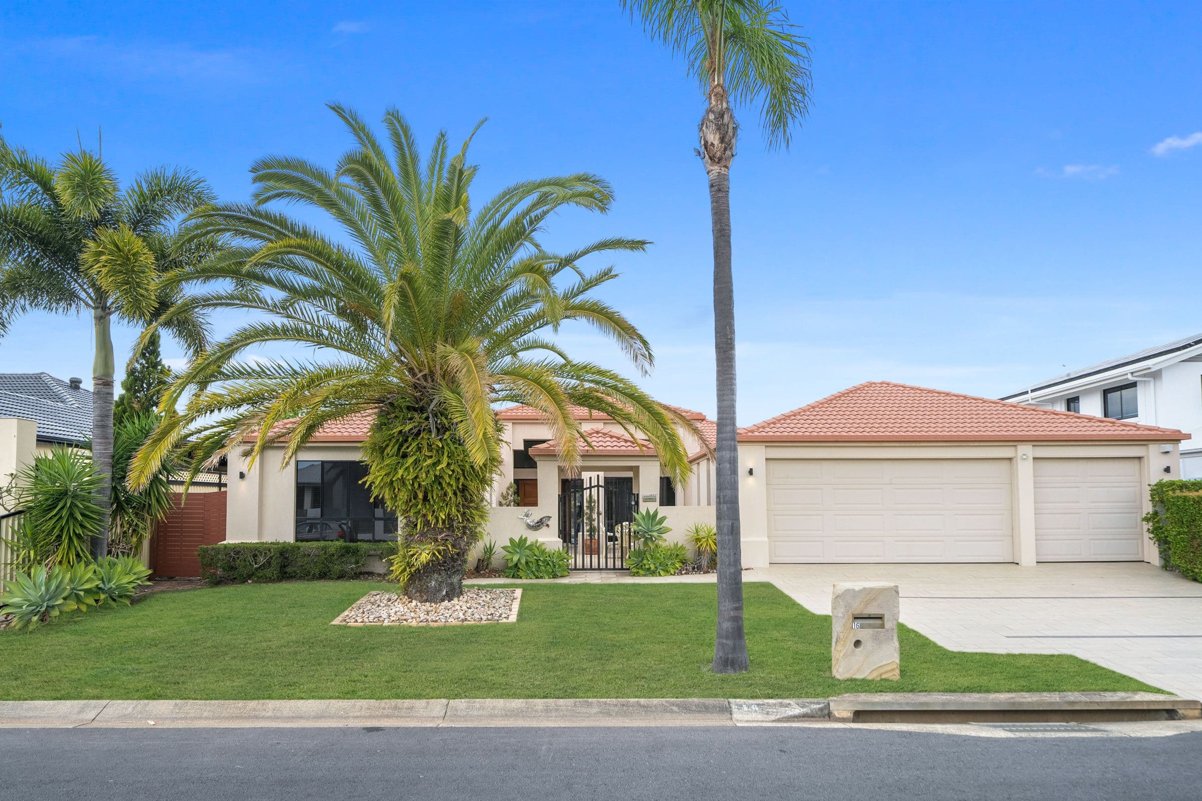 16 Constance Court, Newport QLD 4020, Newport - Thumbnail 2