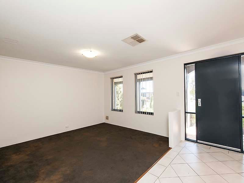 21 Larrawa Circle, Ellenbrook WA 6069, Ellenbrook - Thumbnail 2