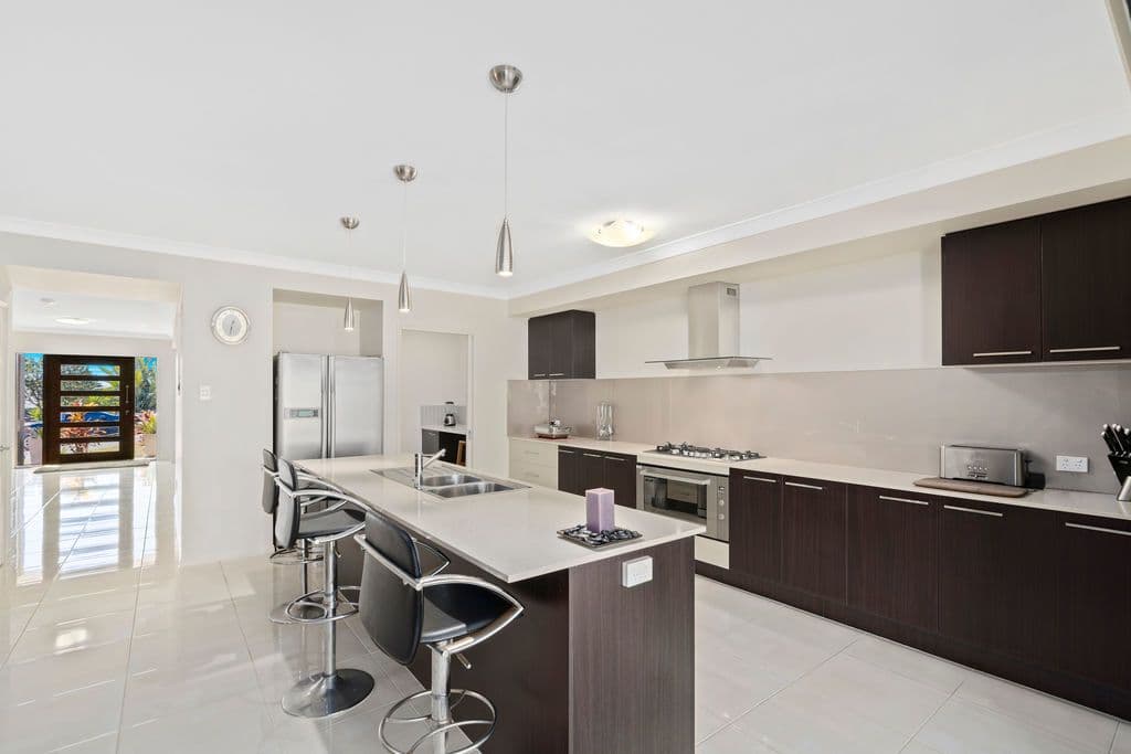 28 Diamantina Circuit, Pacific Pines QLD 4211, Pacific Pines - Thumbnail 2