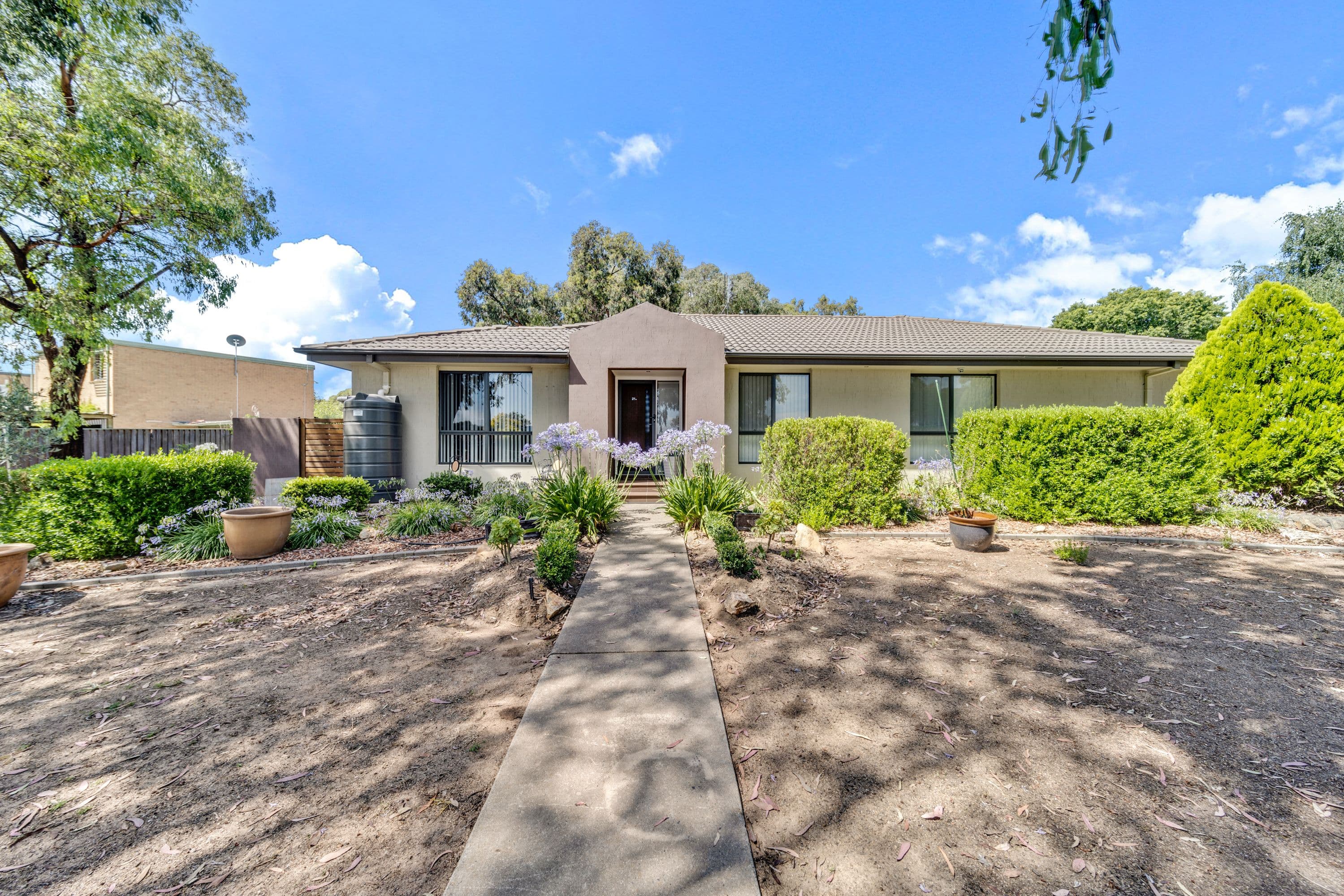 17 Tralee Avenue, Killarney Heights, Killarney Heights - Thumbnail 2