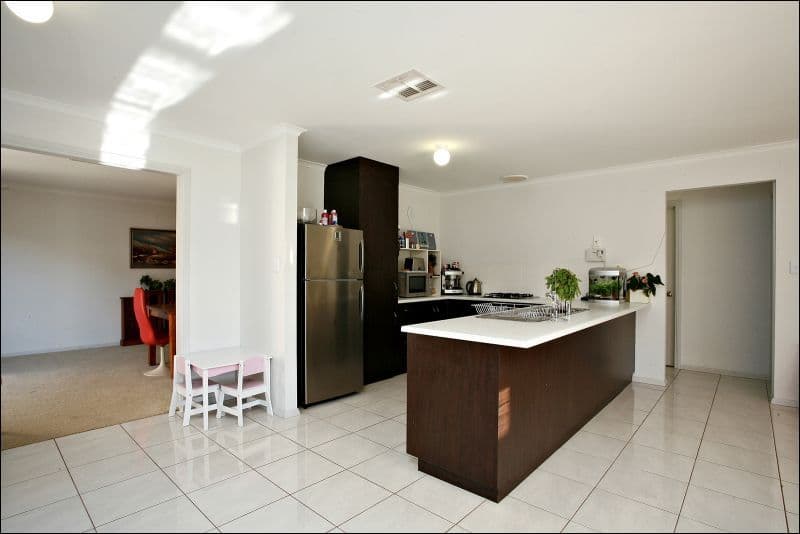 13 Graeber Road, SMITHFIELD SA 5114, Smithfield - Thumbnail 2