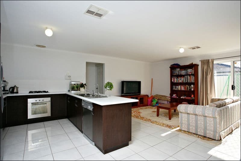 13 Graeber Road, SMITHFIELD SA 5114, Smithfield - Thumbnail 5