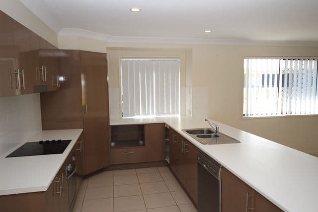 58 Lapwing Circuit, Beerwah QLD 4519, Beerwah - Thumbnail 2