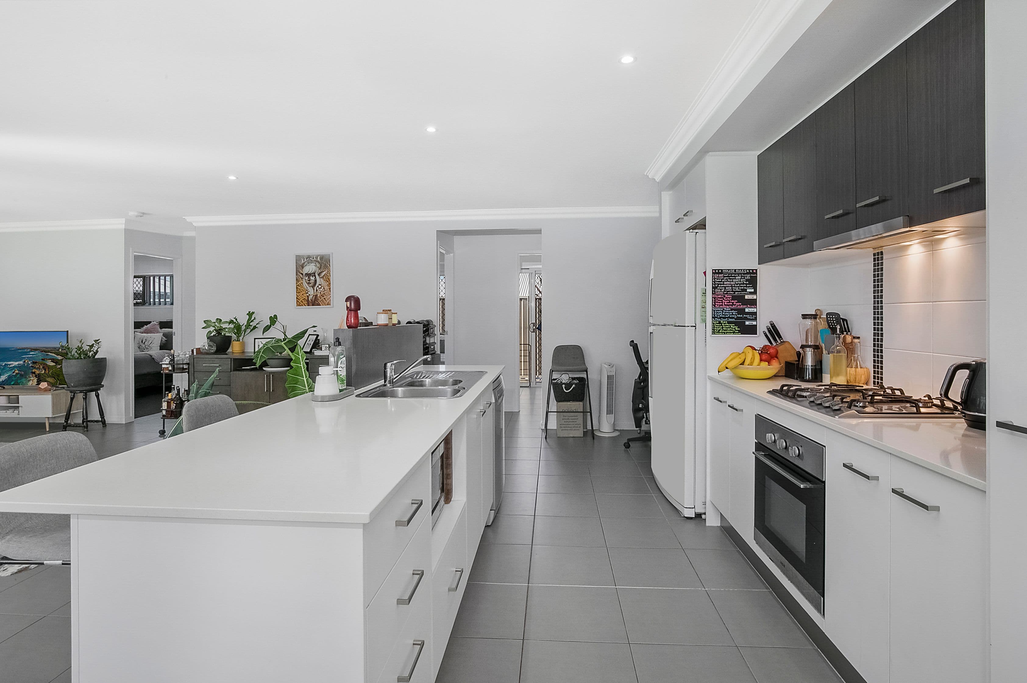 47 Unwin Road, Redland Bay QLD 4165, Redland Bay - Thumbnail 3