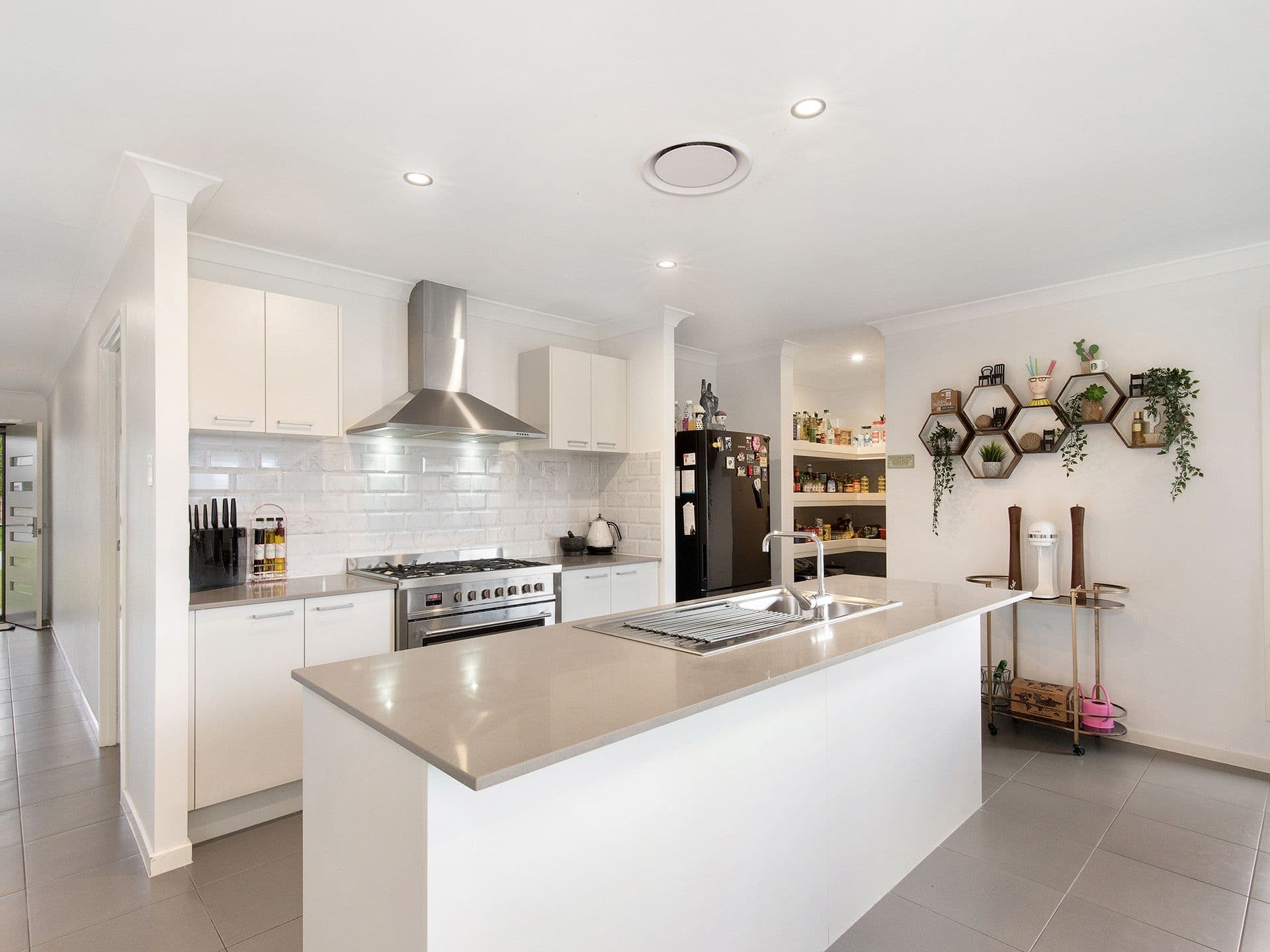 12 Arrowsmith Crescent, Ormeau Hills QLD 4208, Ormeau Hills - Thumbnail 2