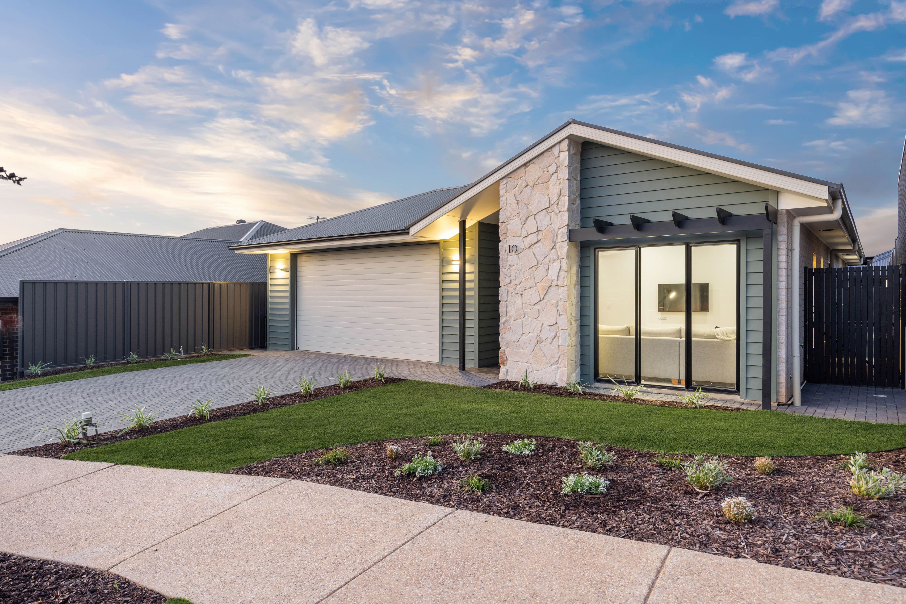 10 Glenlea Boulevard, Mount Barker SA 5251, Mount Barker - Image 1