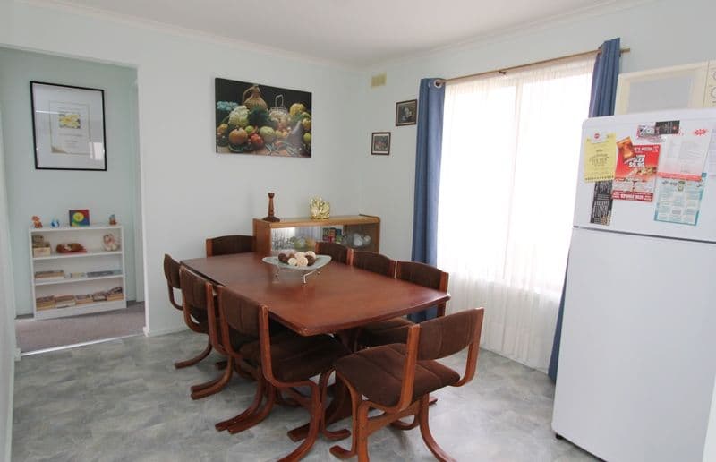 11 Lawrence Avenue, COWES VIC 3922, Cowes - Thumbnail 4