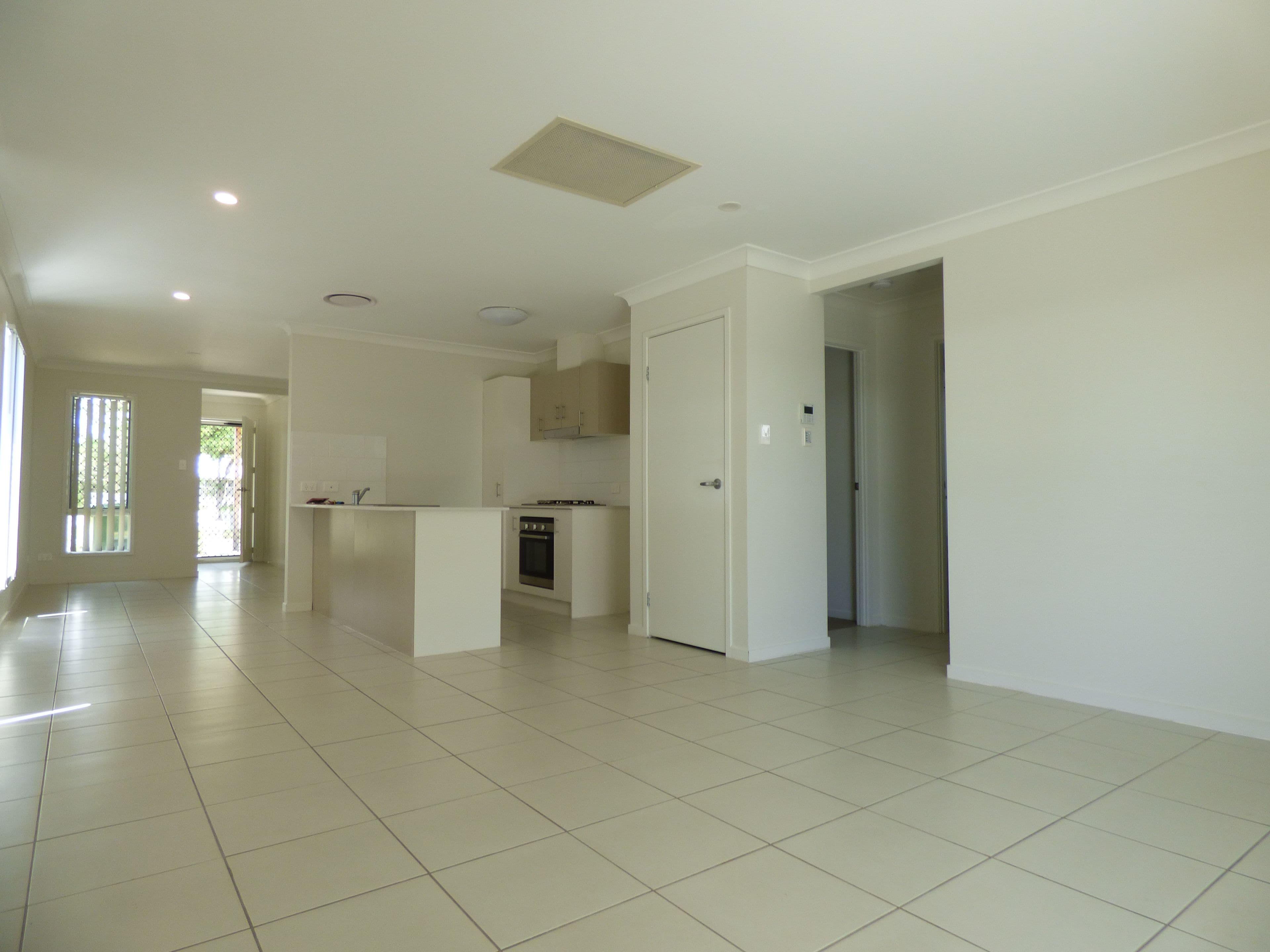 9 Lomandra Avenue, Roma QLD 4455, Roma - Thumbnail 3