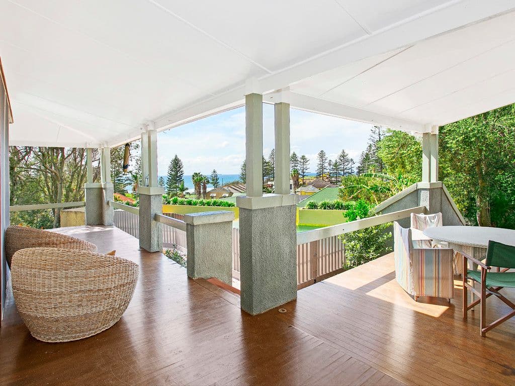 4 Headland Avenue, Austinmer NSW 2515, Austinmer - Thumbnail 2