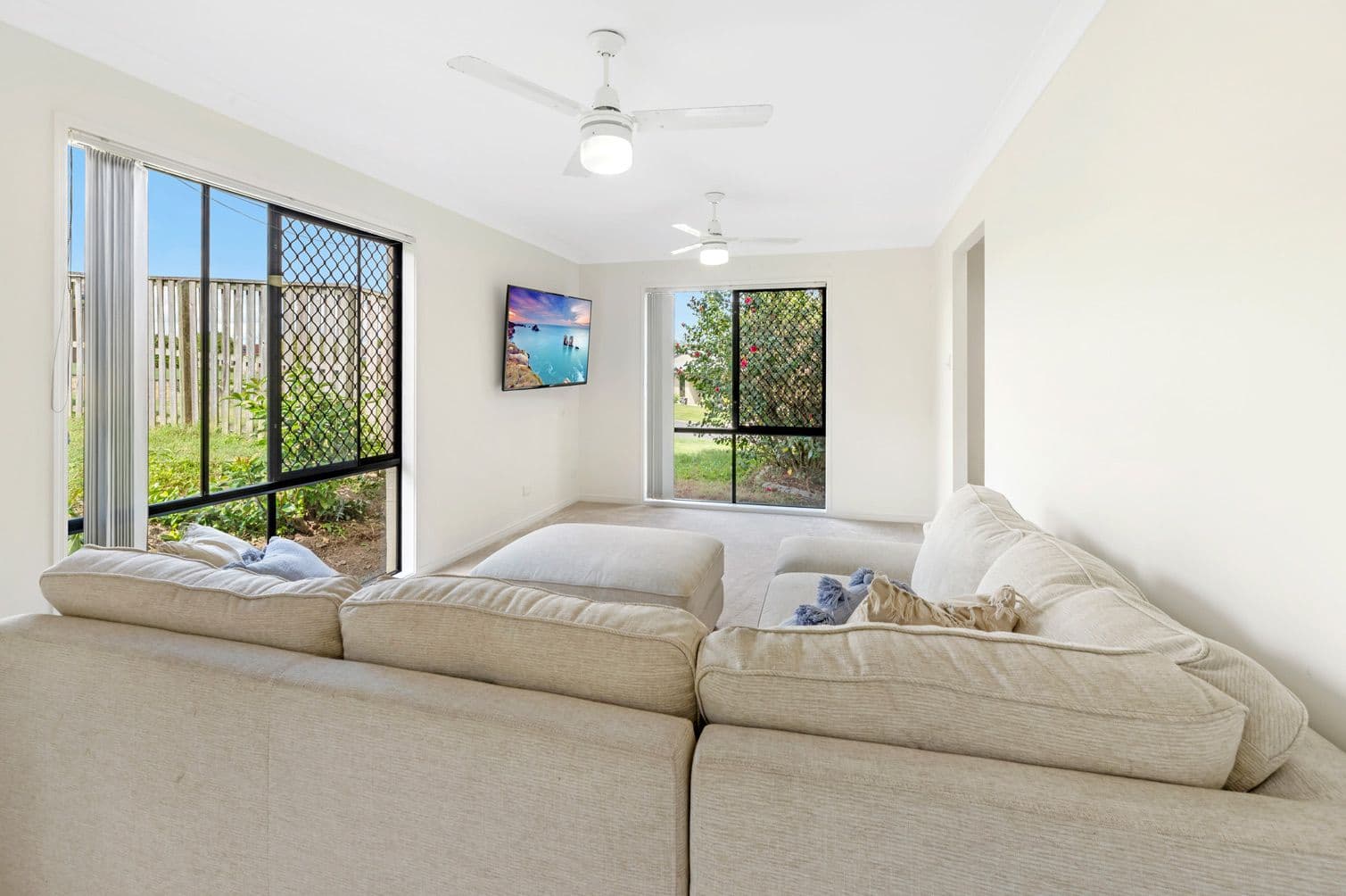 7 Beaumont Crescent, Pacific Pines QLD 4211, Pacific Pines - Thumbnail 4