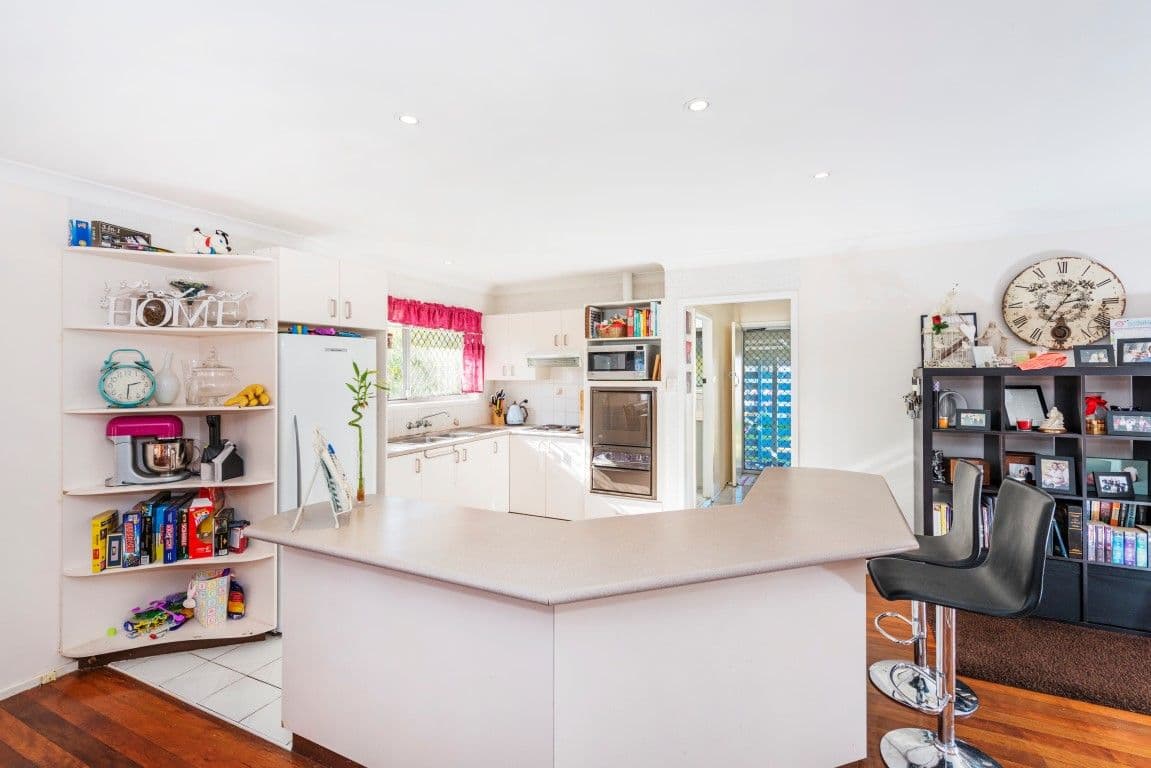 3 Joachim Street, HOLLAND PARK WEST QLD 4121, Holland Park West - Thumbnail 2