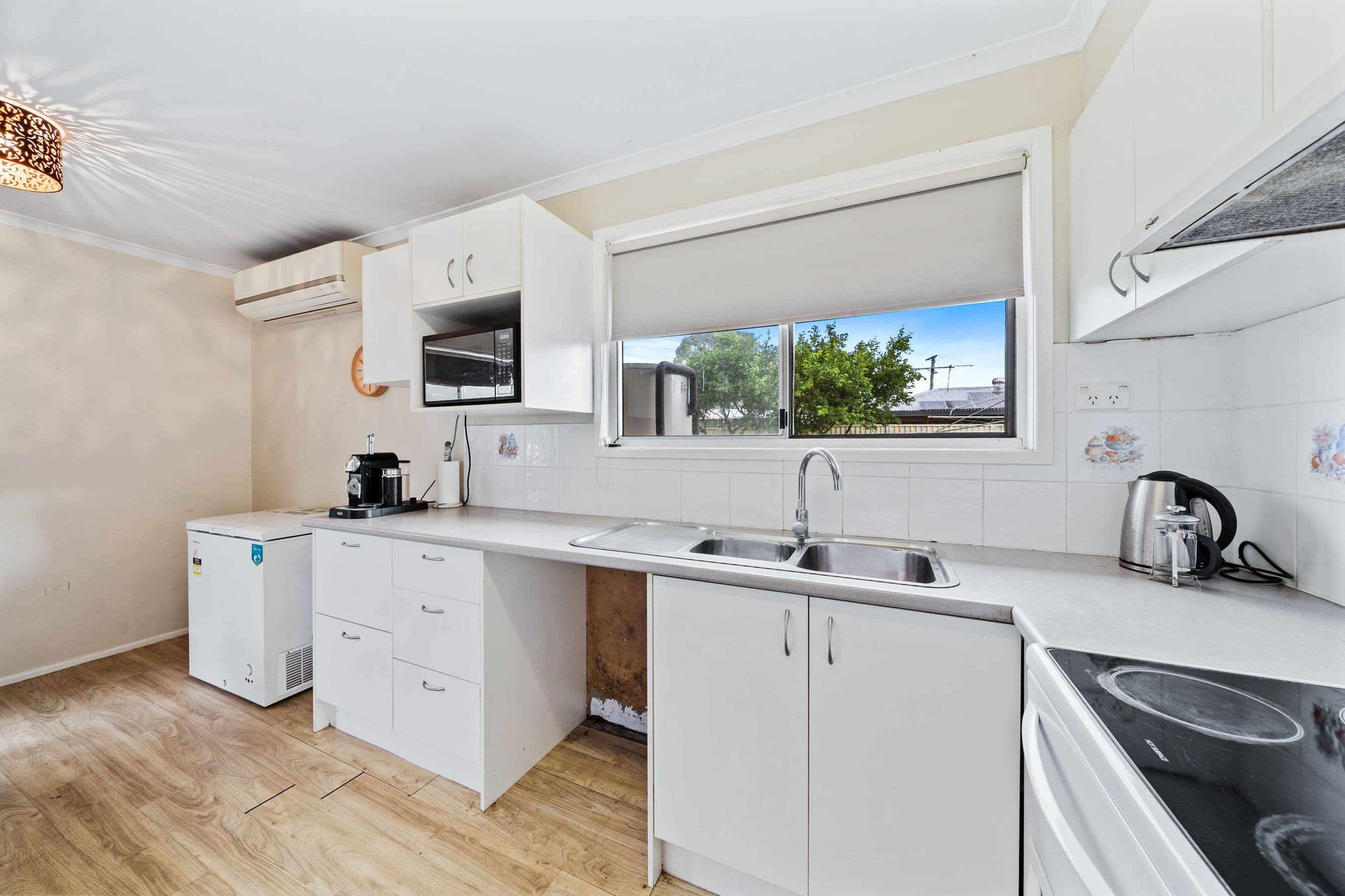 27 Sharon Drive, Eagleby QLD 4207, Eagleby - Thumbnail 5