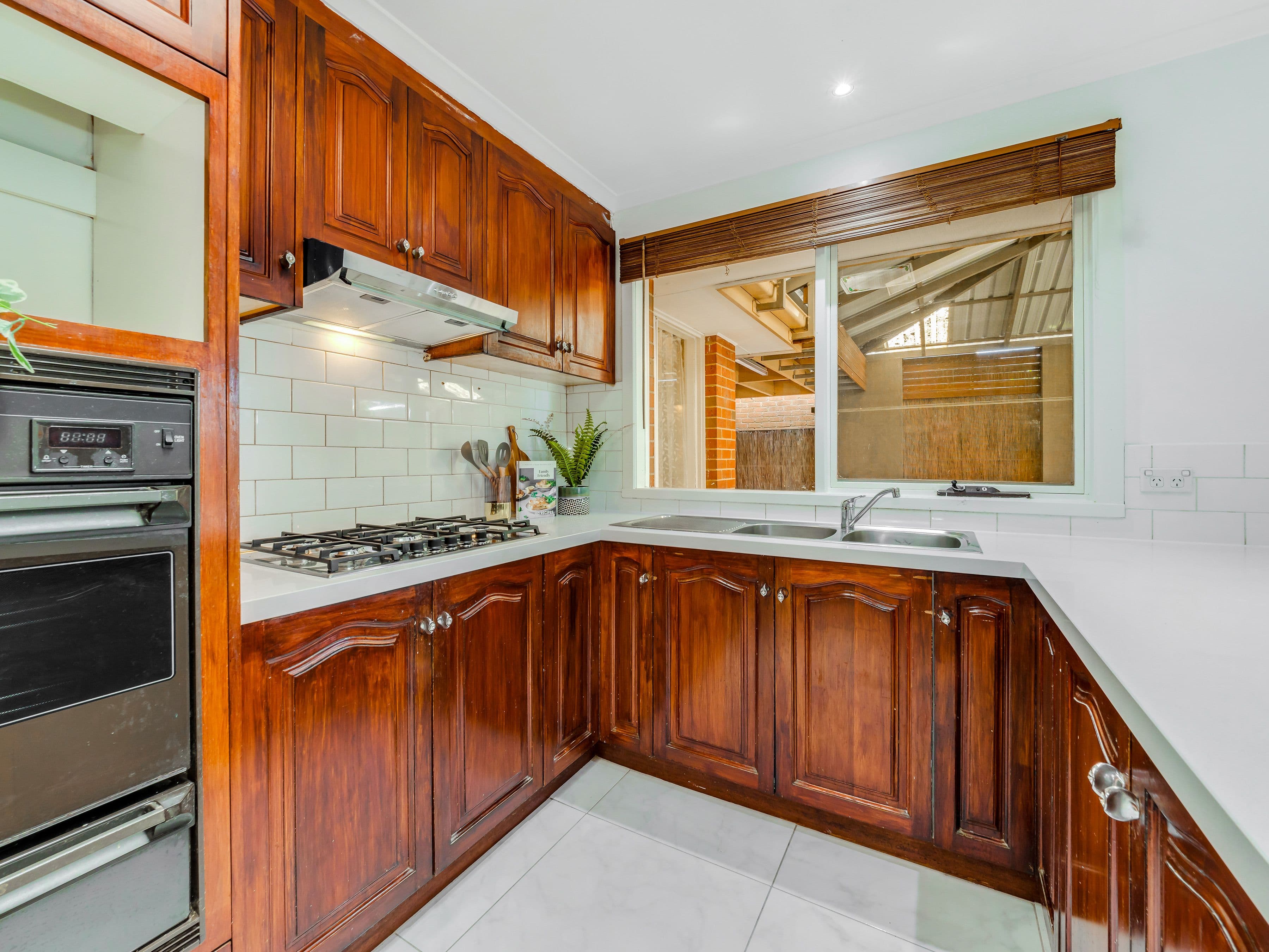 8 FOSTERS Court, Cranbourne North VIC 3977, Cranbourne North - Thumbnail 7