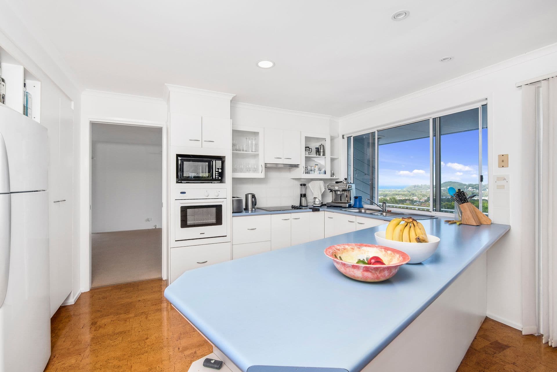 76 Doubleview Drive, Elanora QLD 4221, Elanora - Thumbnail 4