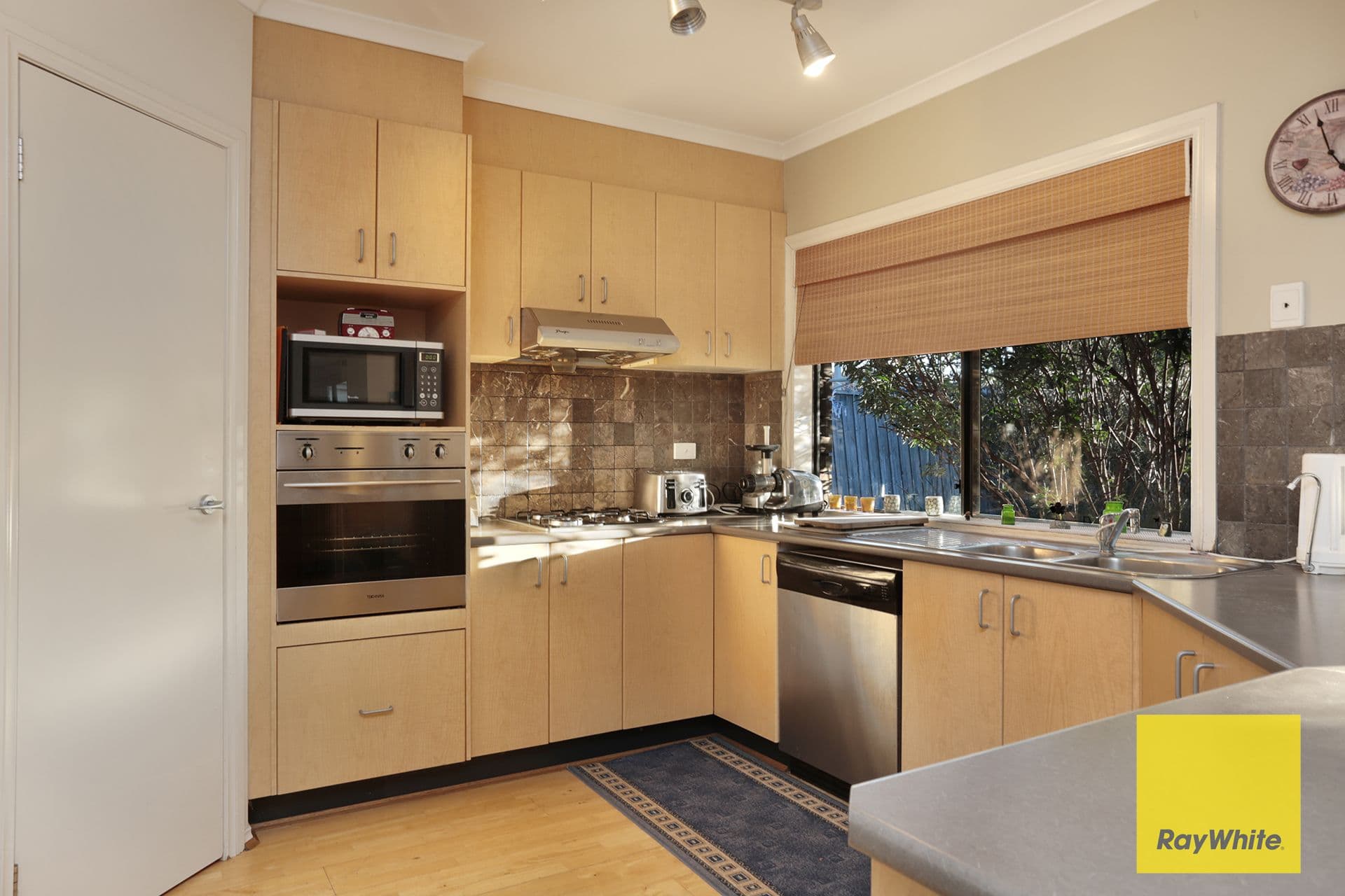 16 Sassari Court, Point Cook VIC 3030, Point Cook - Thumbnail 2