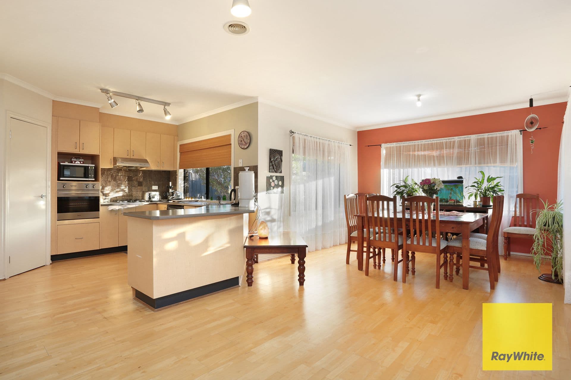 16 Sassari Court, Point Cook VIC 3030, Point Cook - Thumbnail 3