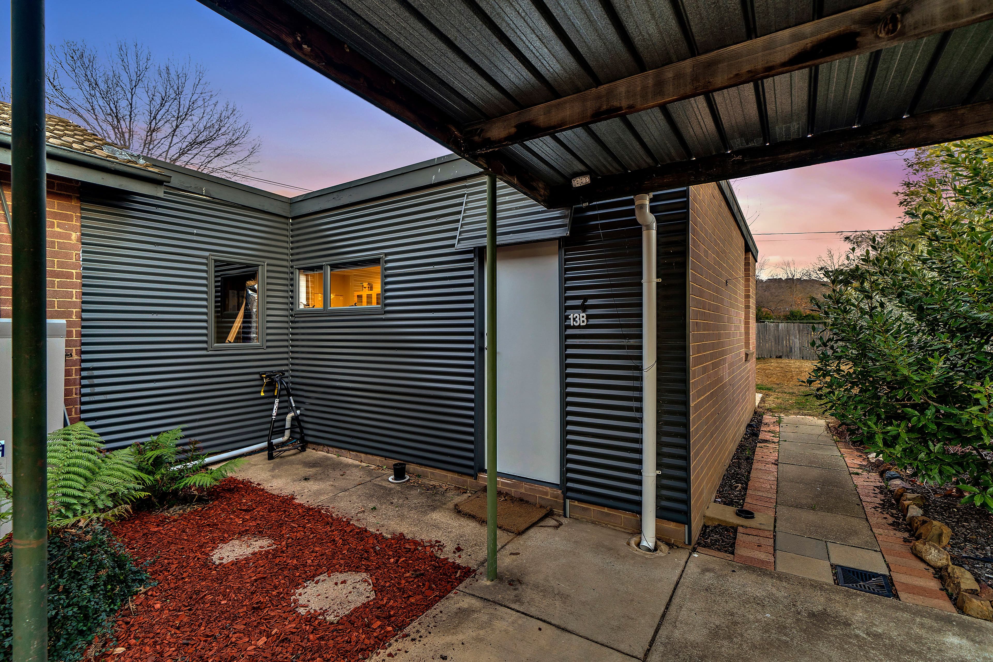 13 Hedley Street, Hackett ACT 2602, Hackett - Thumbnail 2