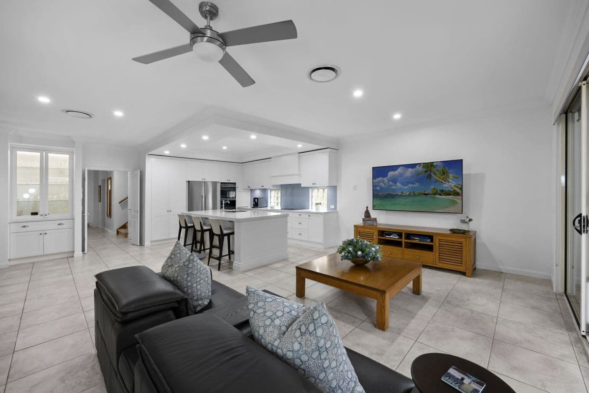 4 Rigel Court, Robina QLD 4226, Robina - Thumbnail 4